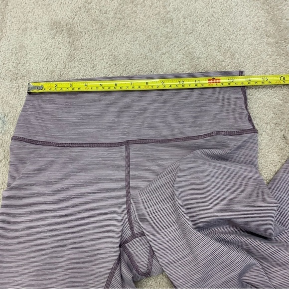 LULULEMON Wunder Under Mulberry Leggings Size 10 - Picture 5 of 9